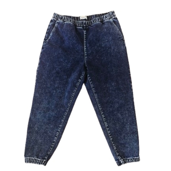 Madewell Slouchy Sweatpant Jeans in Gaines Wash Dark Denim - Picture 3 of 11